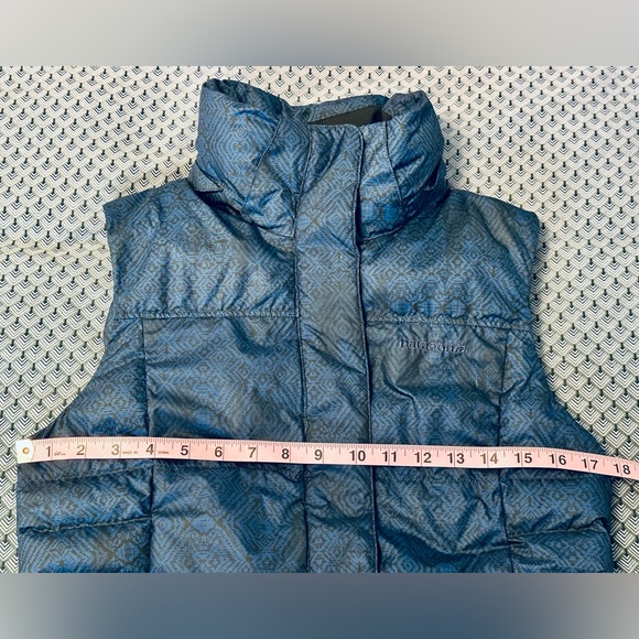 Patagonia Women’s Down With It Vest Size S - Dark blue/Black Pattern - Picture 7 of 14
